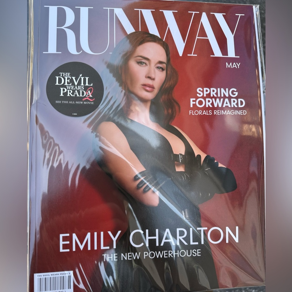 The Devil Wears Prada 2 Magazine Runway May 2026 Emily Blunt Charlton Sealed - Picture 3 of 6